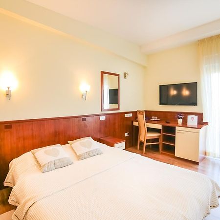 Hotel Merlot Opuzen  Εξωτερικό φωτογραφία