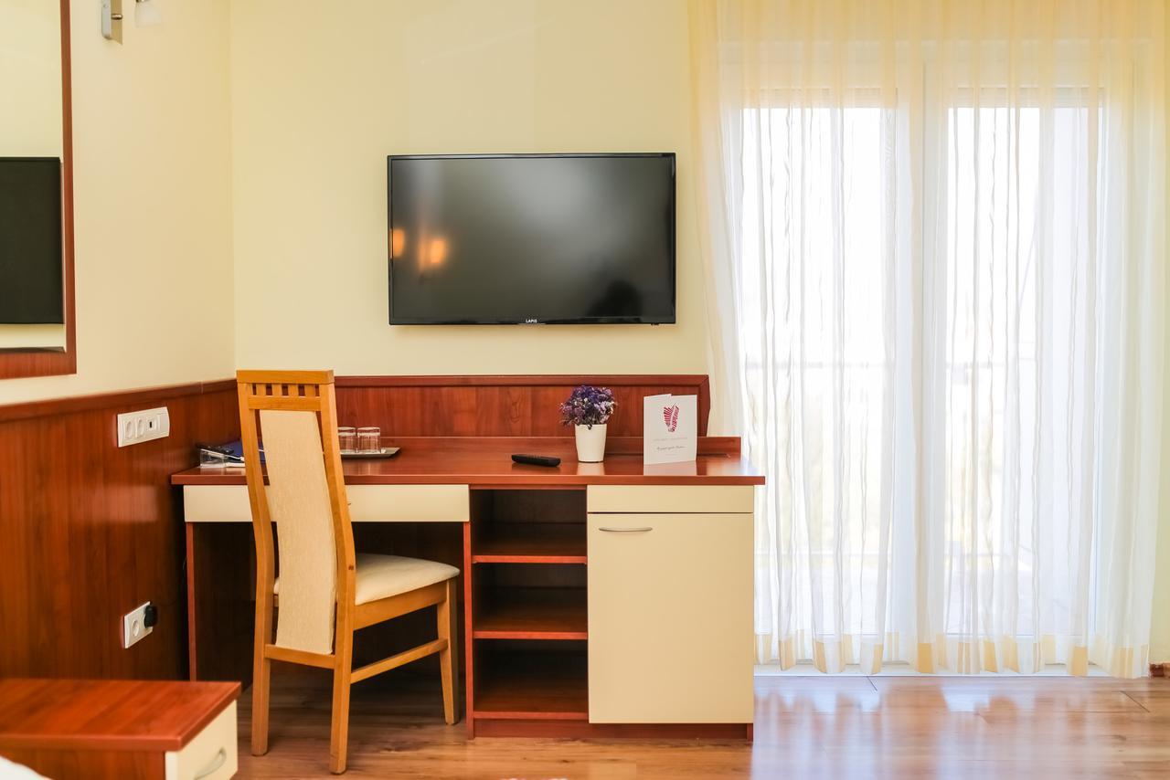 Hotel Merlot Opuzen  Εξωτερικό φωτογραφία