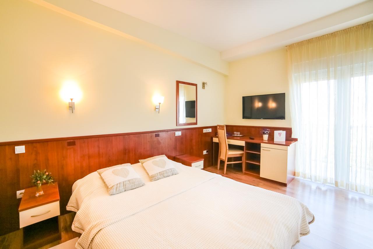 Hotel Merlot Opuzen  Εξωτερικό φωτογραφία
