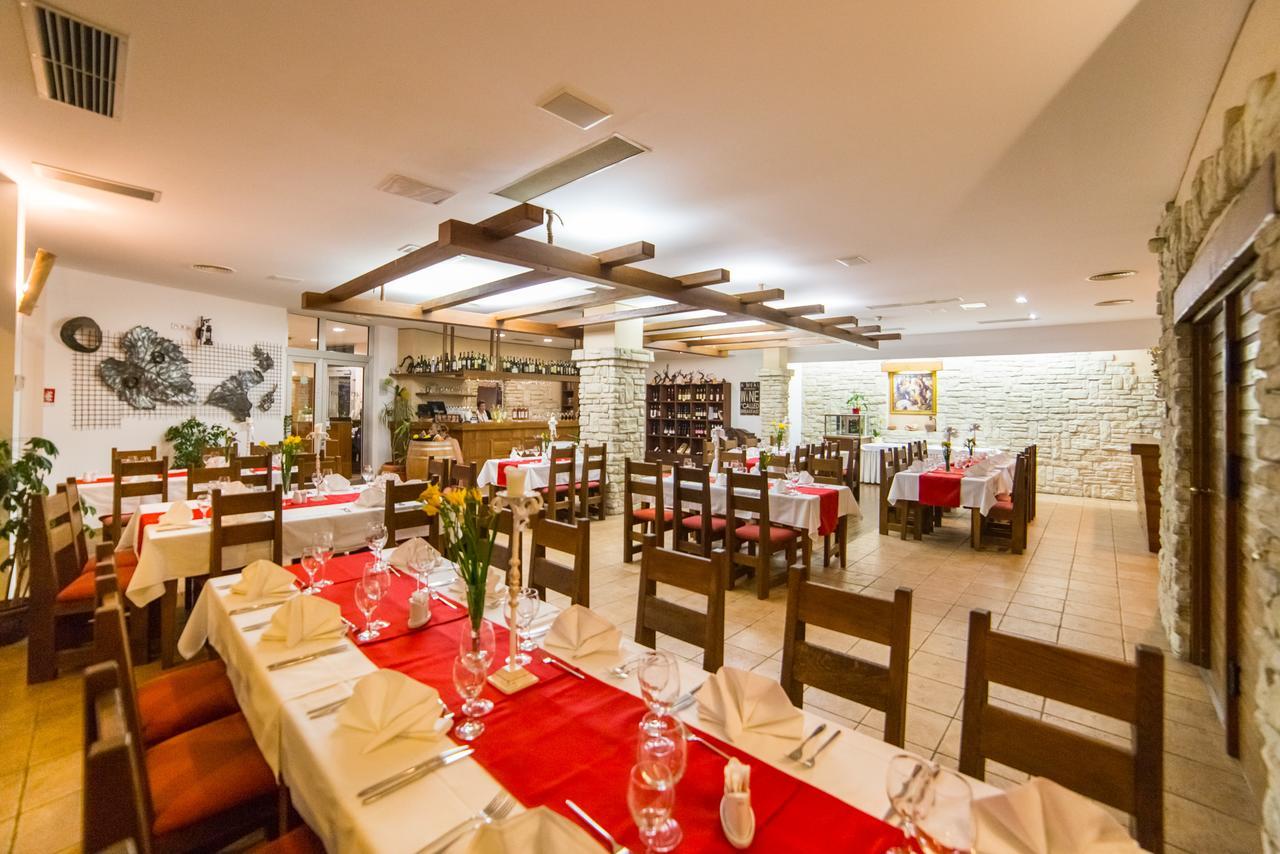 Hotel Merlot Opuzen  Εξωτερικό φωτογραφία