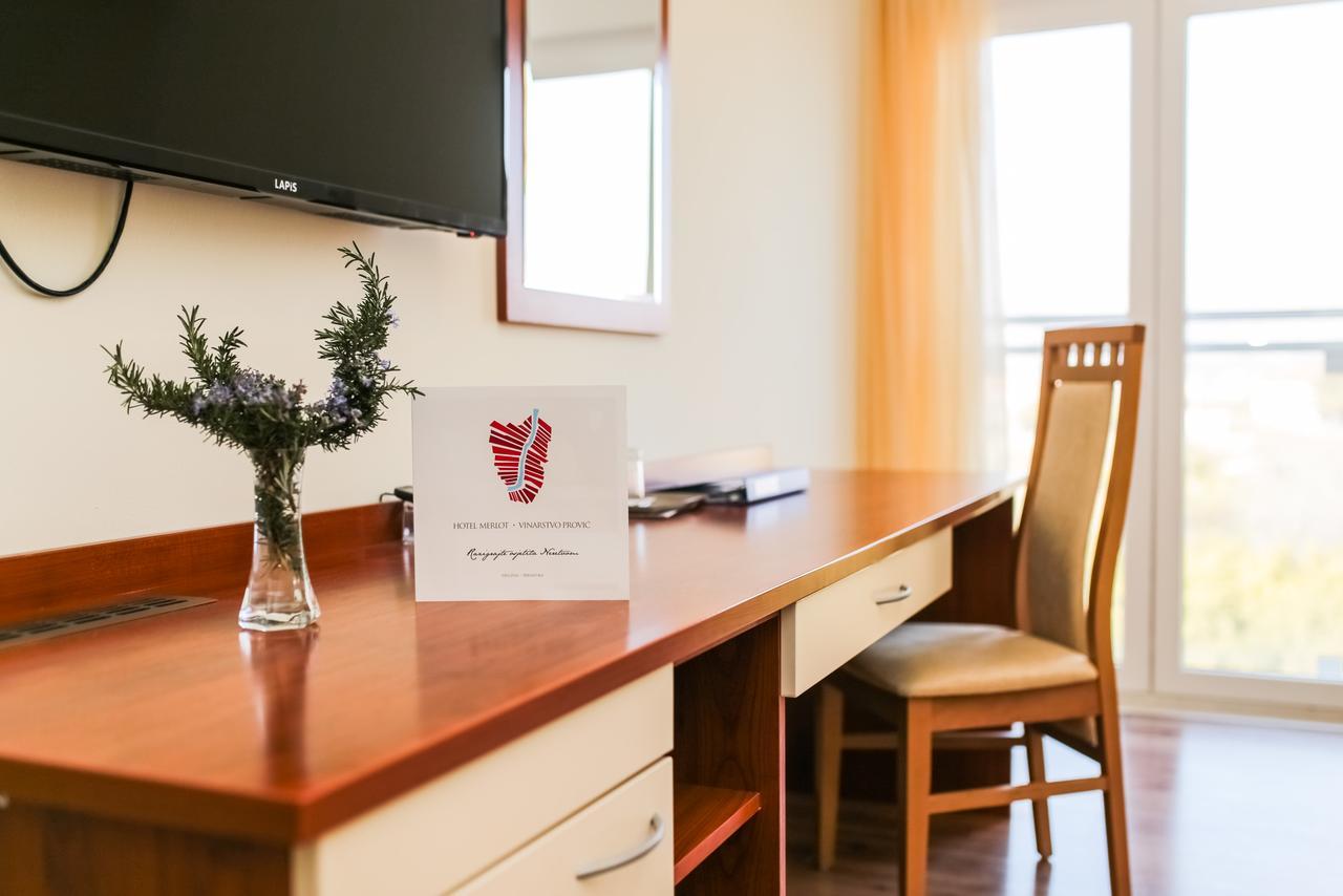 Hotel Merlot Opuzen  Εξωτερικό φωτογραφία