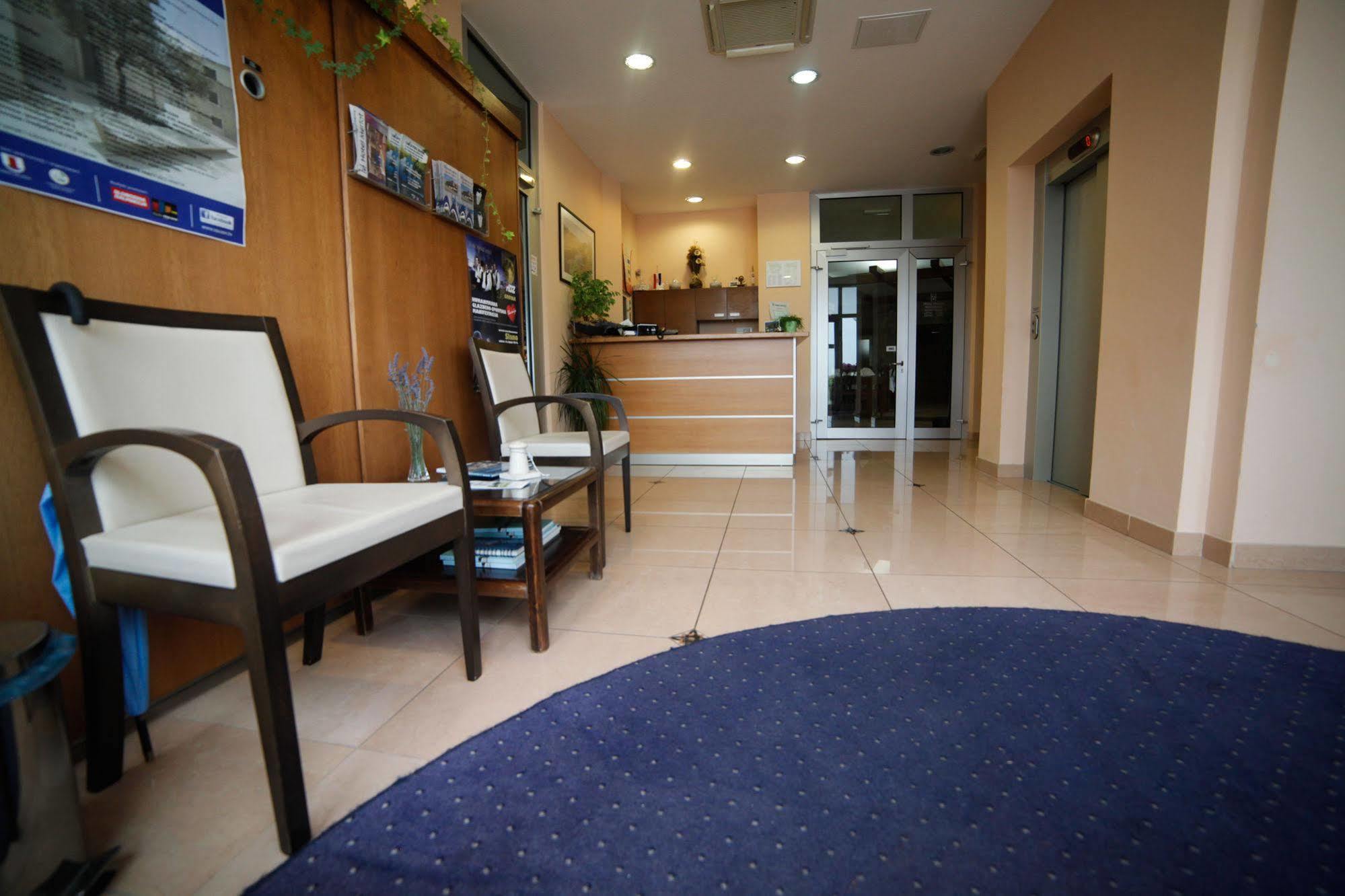 Hotel Merlot Opuzen  Εξωτερικό φωτογραφία