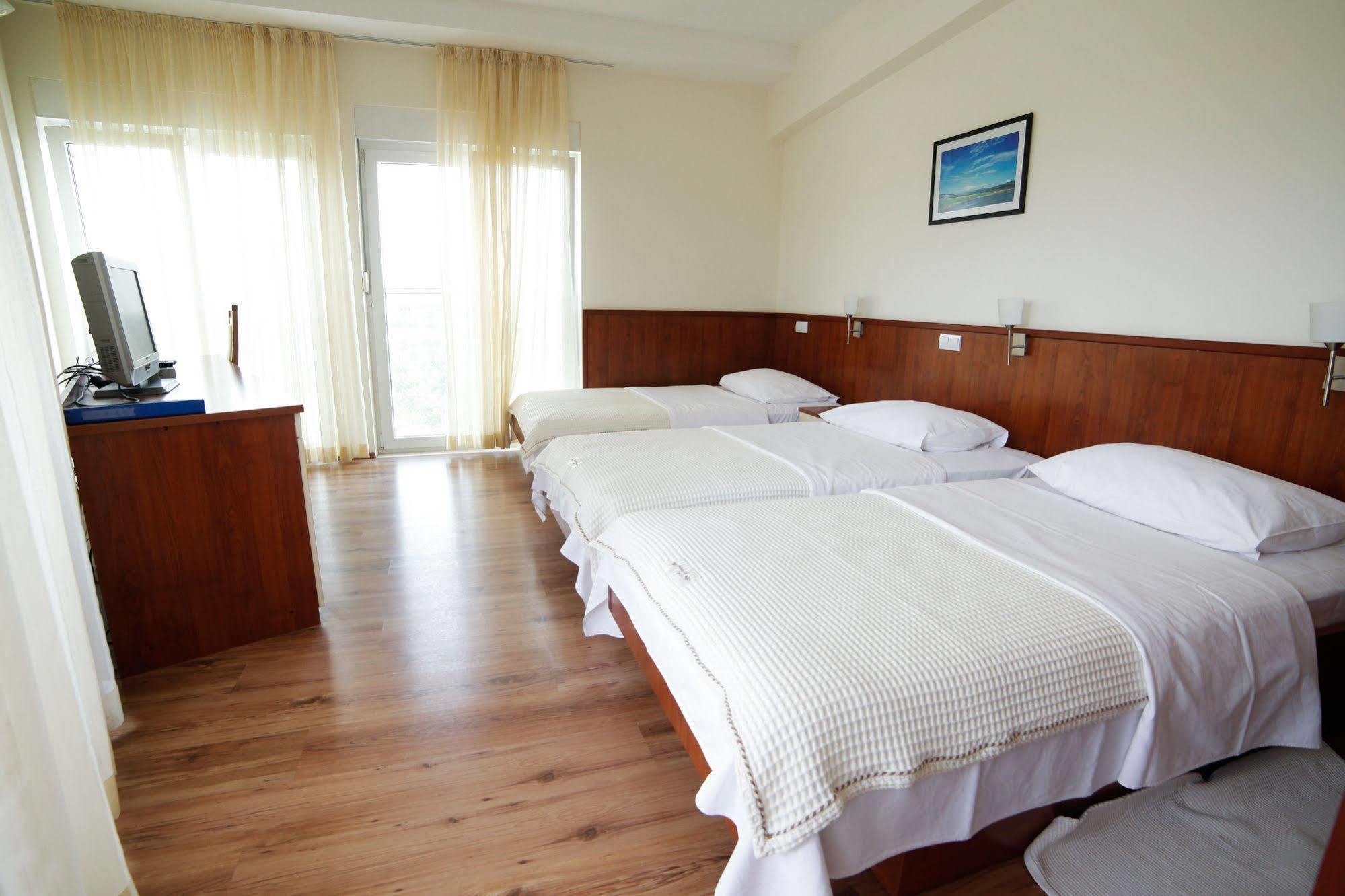Hotel Merlot Opuzen  Εξωτερικό φωτογραφία